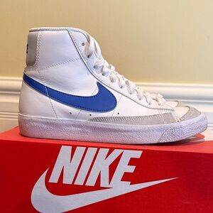 Nike Blazer Mid ‘77 White and Blue High-Tops